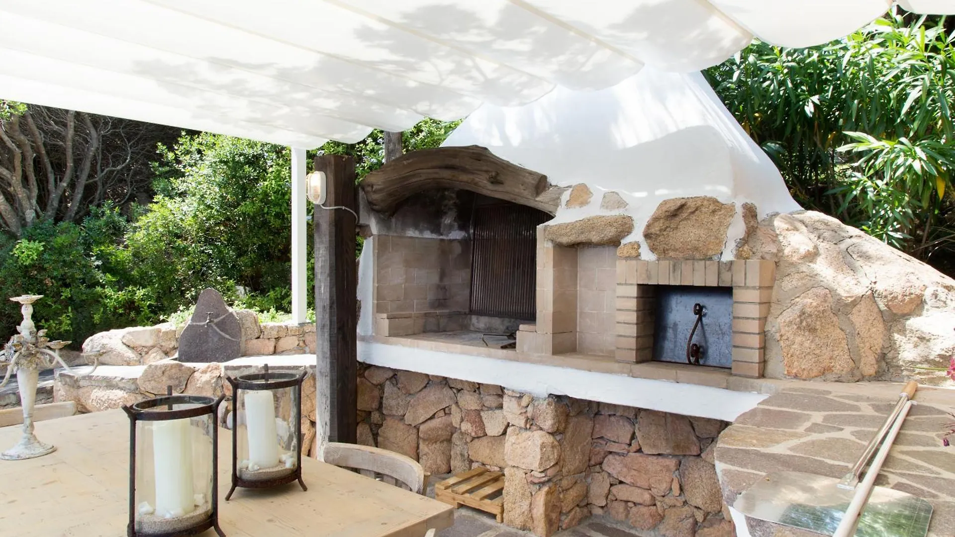 פורטו צ'רבו Villa Florin איטליה